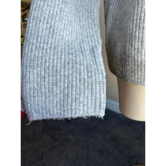 Asos gray ribbed chunky roll neck oversized sweater, size 2 - Picture 6 of 8